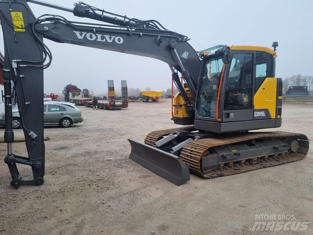 Volvo ECR 145 E حفارات زحافة