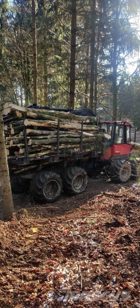 Valmet 840.2 شاحنات