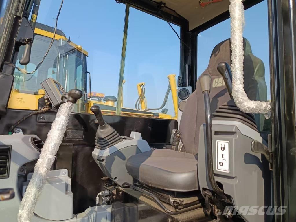 CAT 305.5 حفارات صغيرة أقل من 7 طن (حفارات صغيرة)