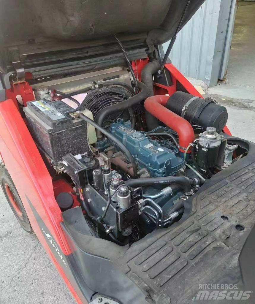 Linde H 30 D شاحنات الديزل