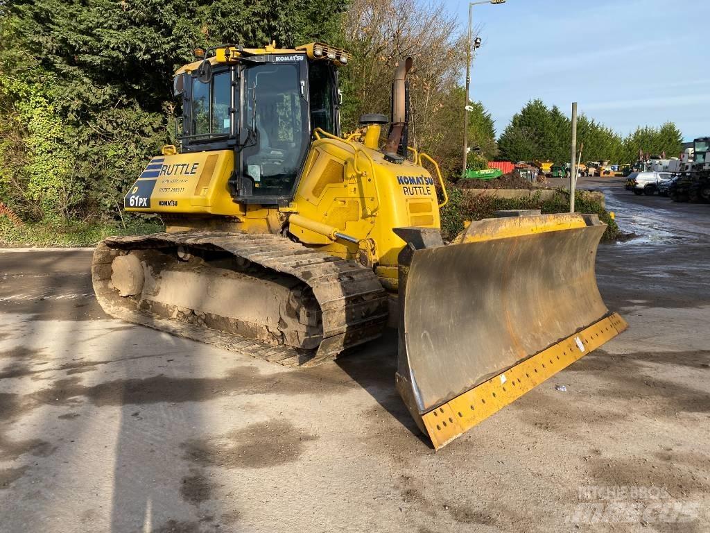 Komatsu D 61 PX-15 بلدوزرات مجنزرة