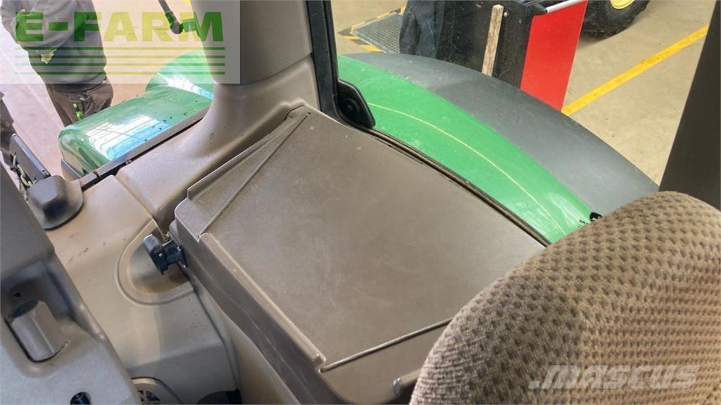 John Deere 6130R الجرارات