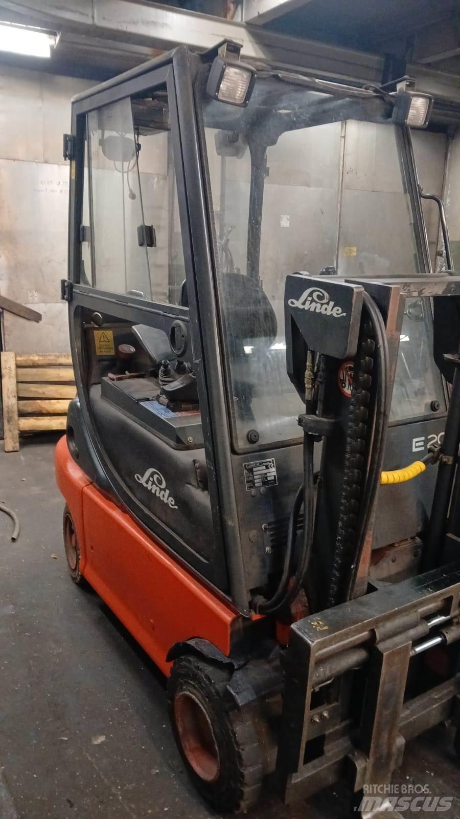 Linde E20P-02 شاحنات ذات رافعات شوكية تعمل بالكهرباء