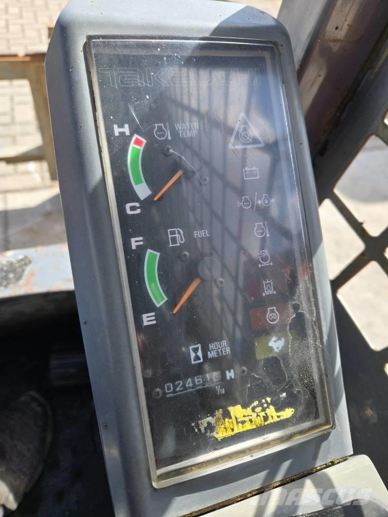 Takeuchi TL120 لوادر انزلاقية التوجيه