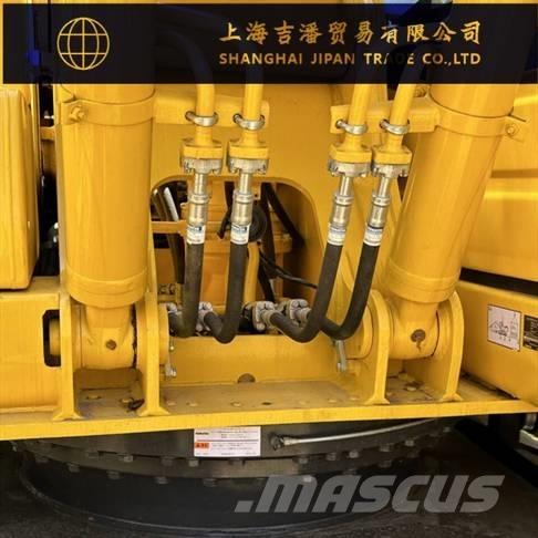 Komatsu PC 210 حفارات زحافة