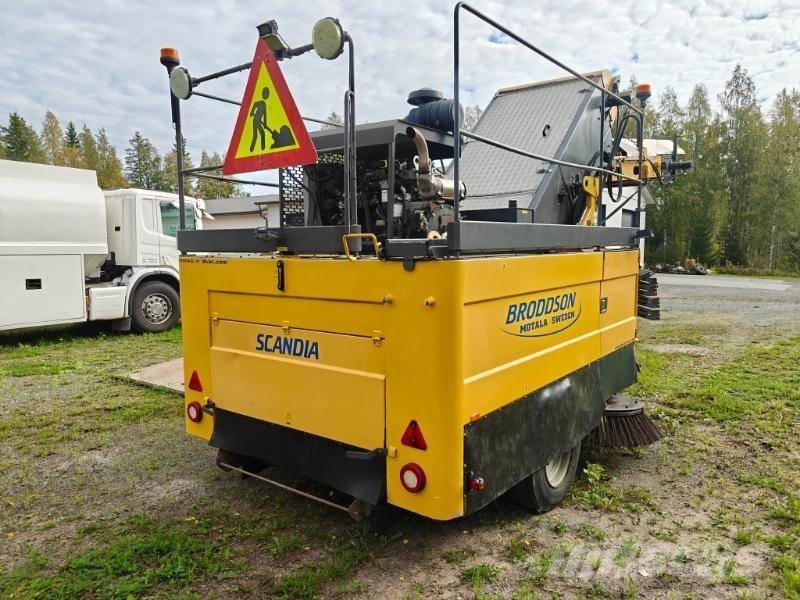 Broddson Skandia كناسات