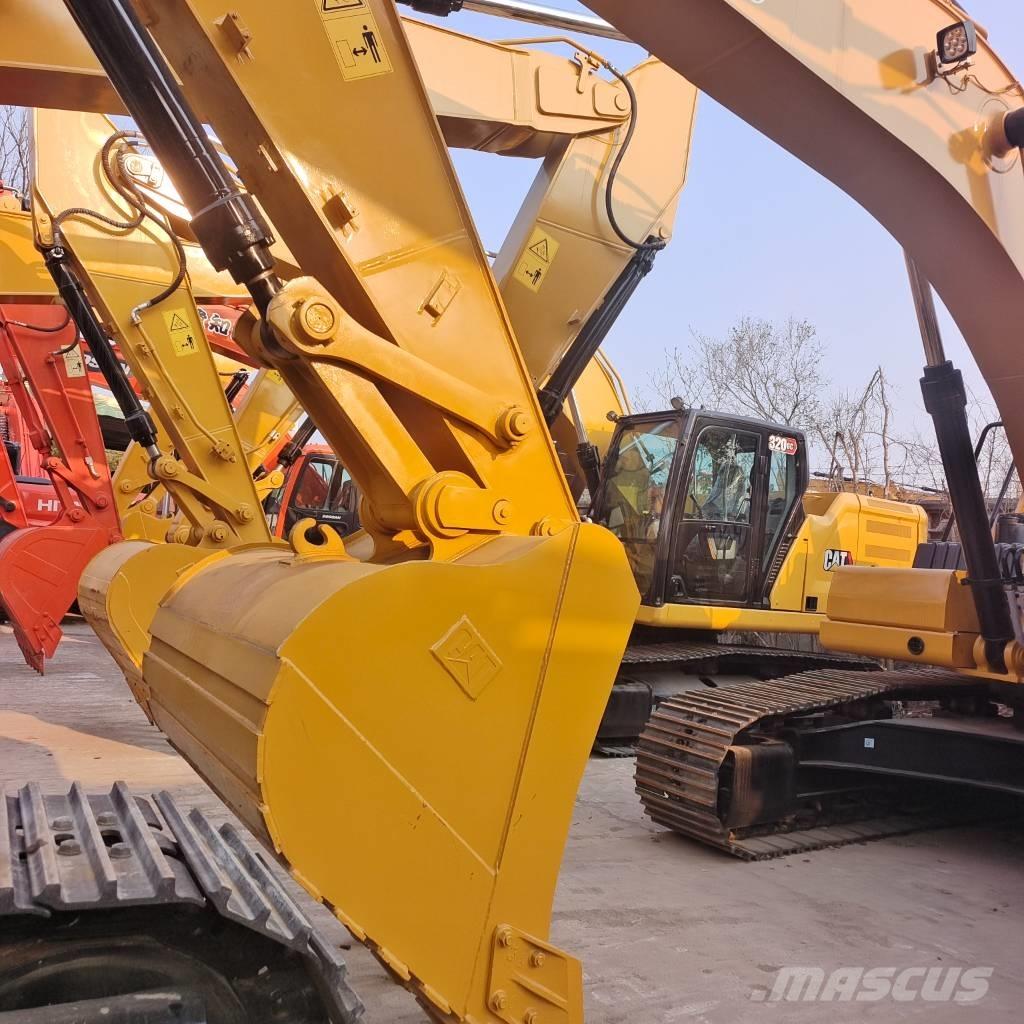 CAT 326GC حفارات زحافة