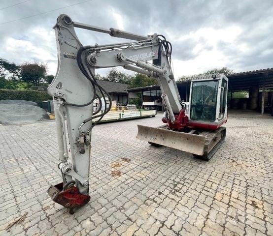 Takeuchi TB 175 حفارات وسط 7 طن - 12 طن
