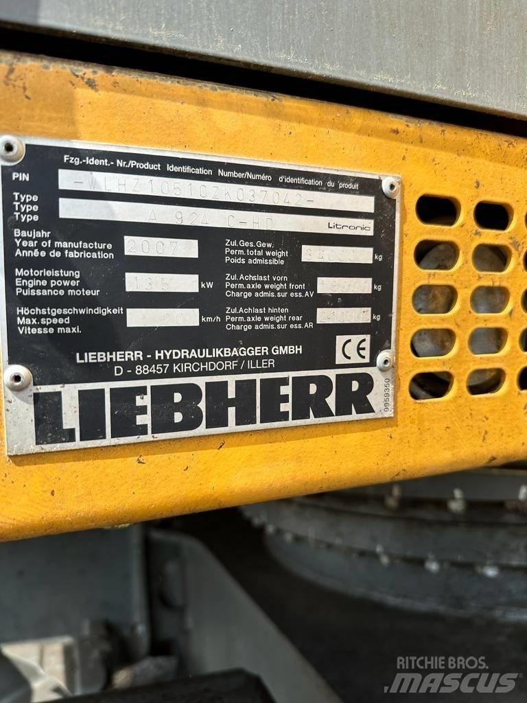 Liebherr A 924C-HD حفارات بعجل