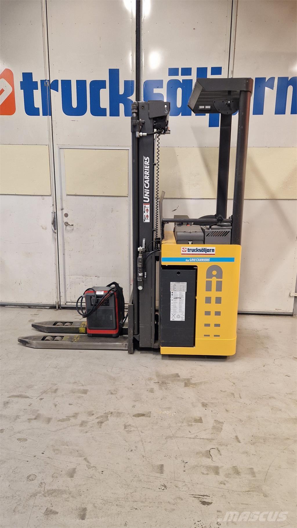 Atlet A160SDTFVHSN شاحنات مناولة ذاتية الدفع