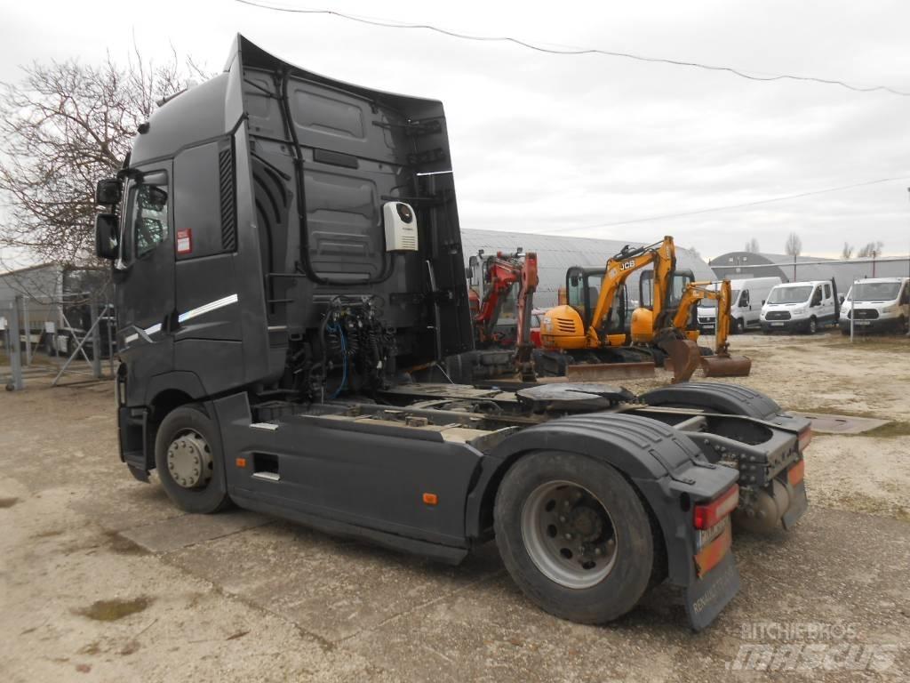 Renault T520 وحدات الجر