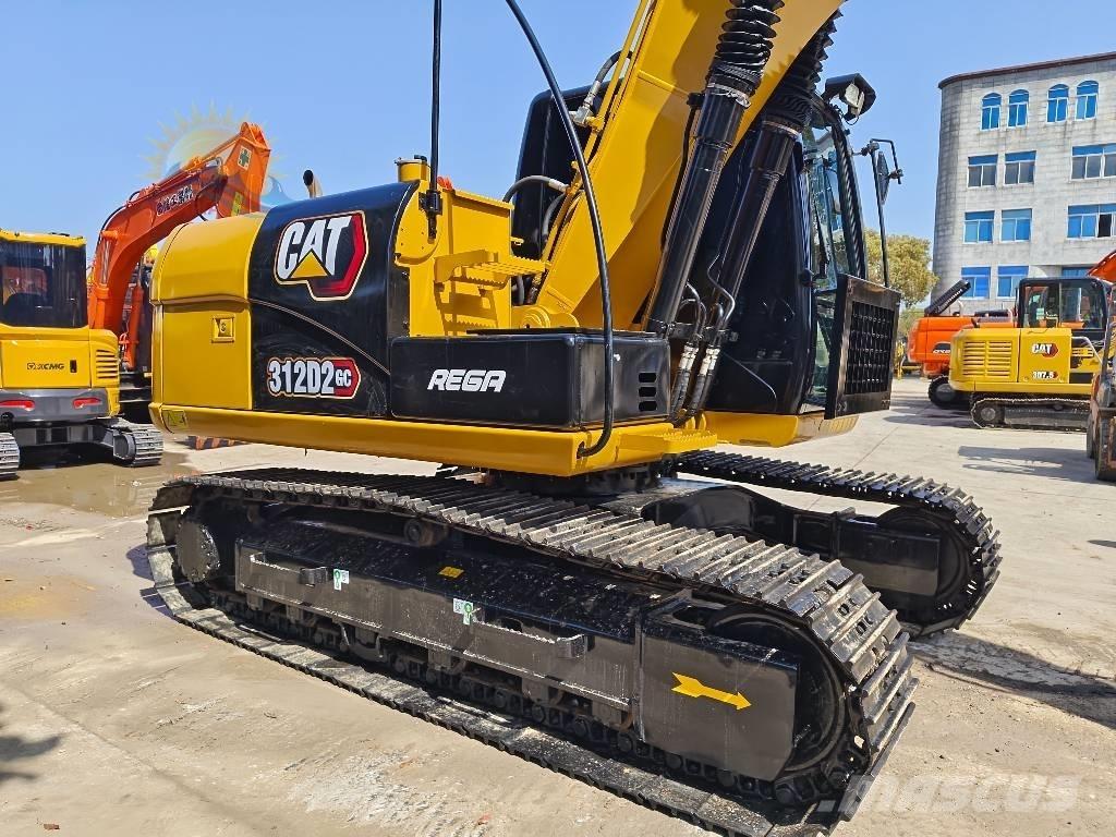 CAT 312D2GC حفارات زحافة