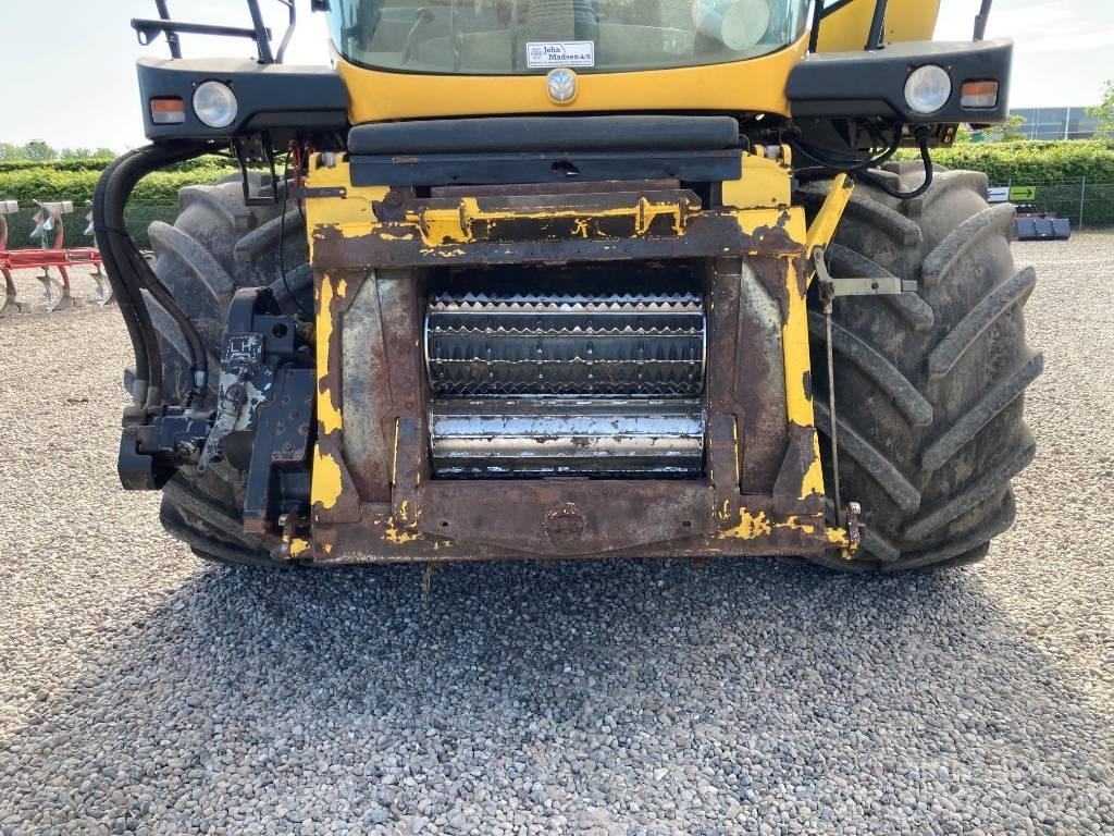New Holland FR 9040 علافات ذاتية الدفع