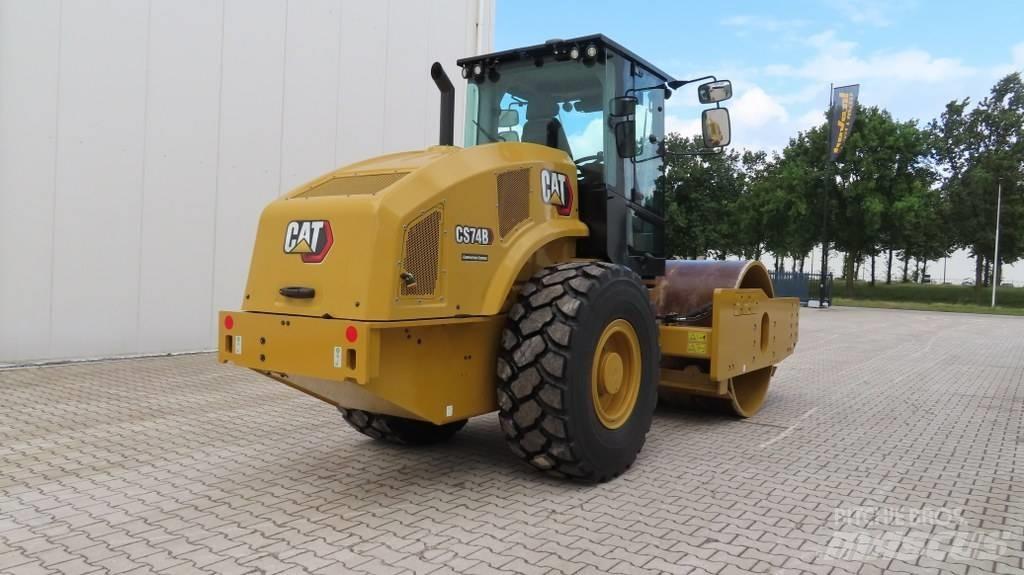 CAT CS 74 B مداحل أحادية الأسطوانة