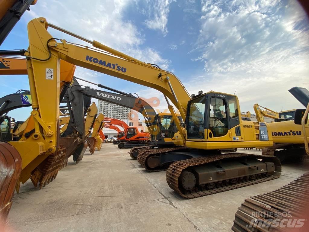 Komatsu PC 220 -8N1 حفارات زحافة