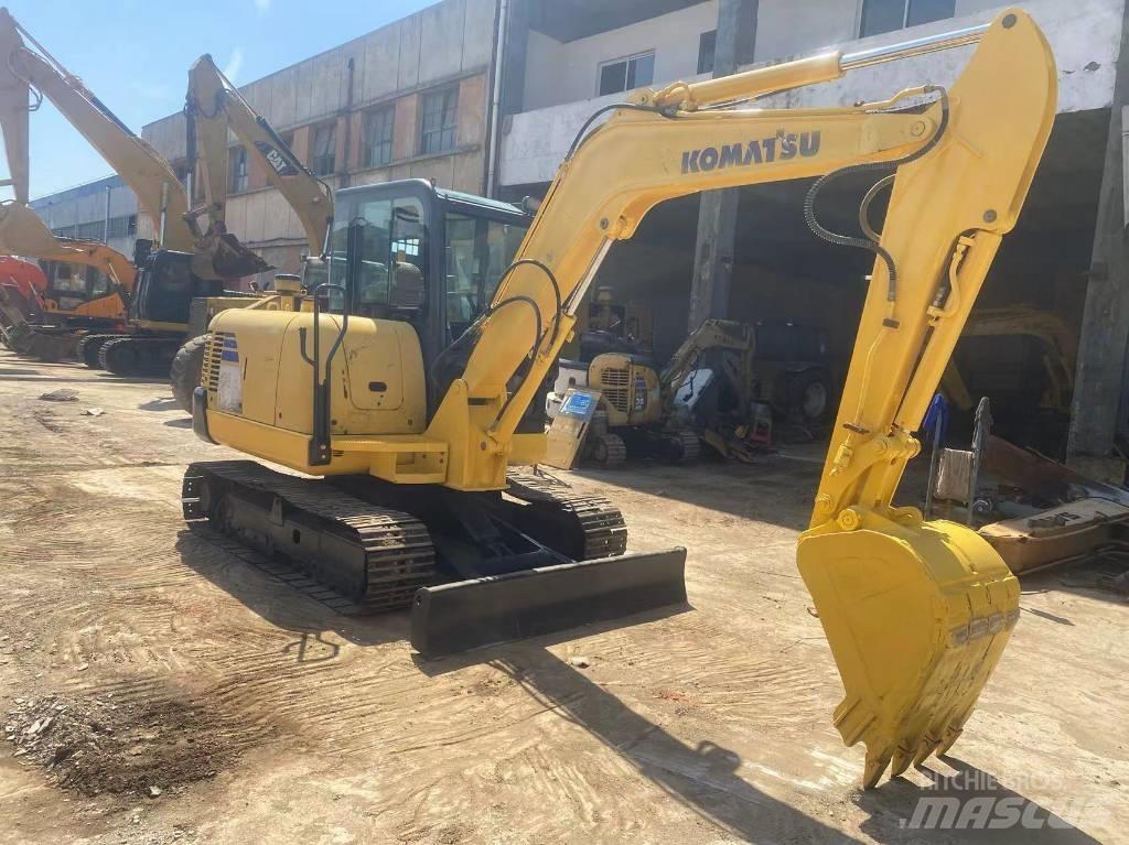Komatsu PC56 حفارات زحافة