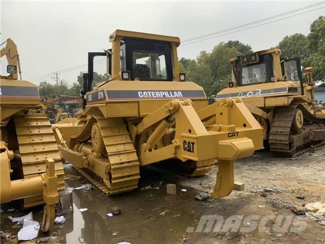 CAT D7H بلدوزرات مجنزرة