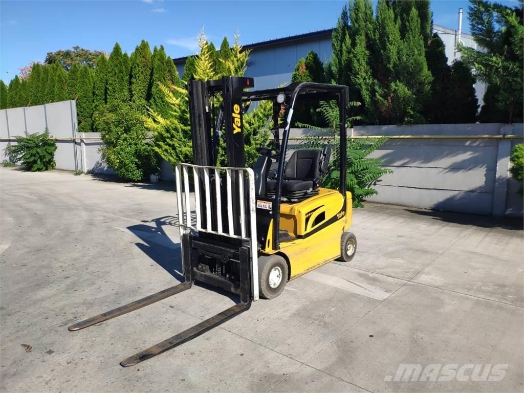 Yale ERP16VF شاحنات ذات رافعات شوكية تعمل بالكهرباء