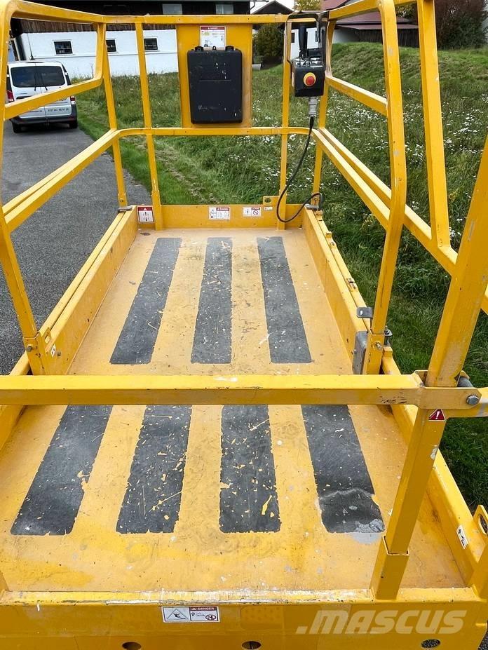 Haulotte Compact 10 رافعات مقصية الشكل