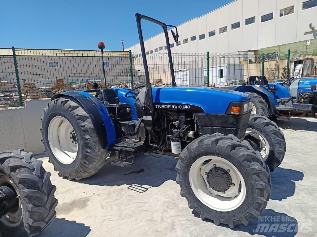New Holland TN 90 F الجرارات