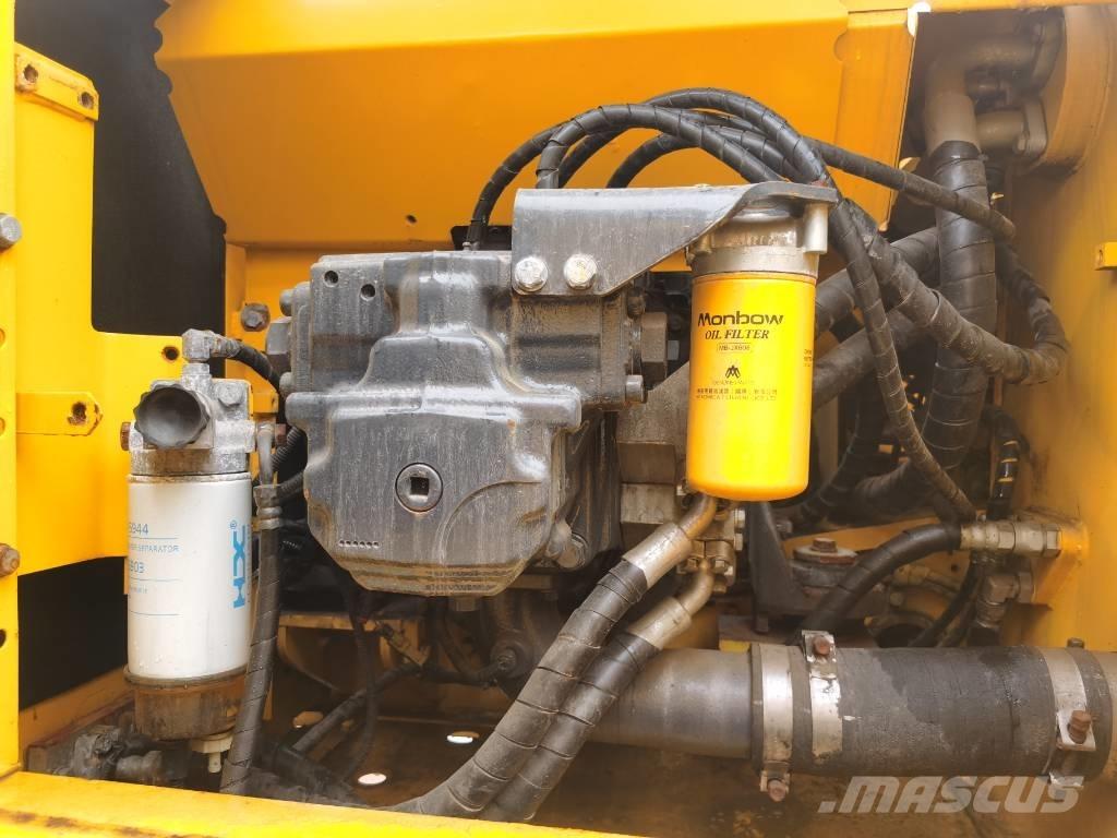 Komatsu PC 200-8 حفارات زحافة