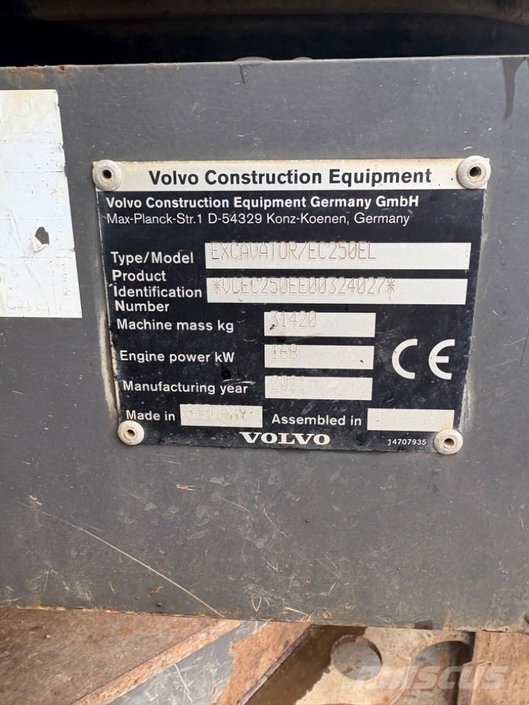 Volvo EC 250 EL حفارات زحافة