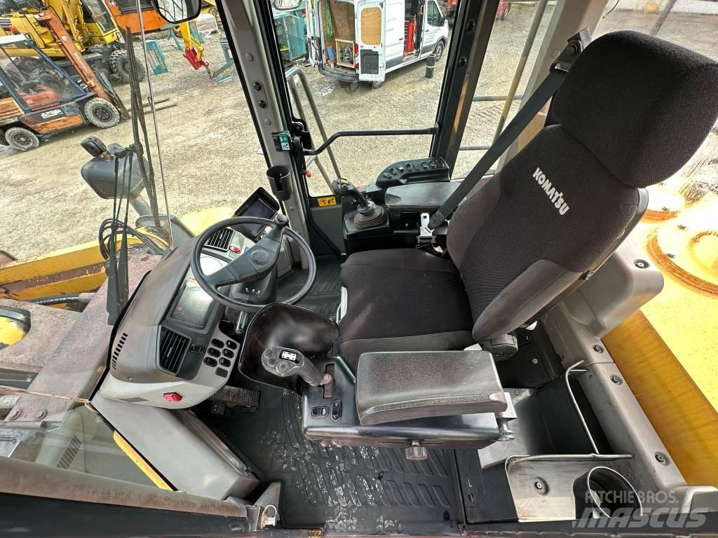 Komatsu WA 500-7 لوادر بعجل