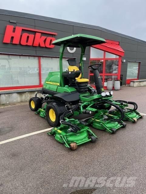 John Deere 9009A ماكينات جز العشب