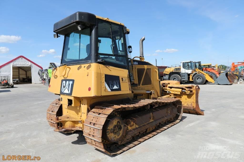 CAT D 6 K XL بلدوزرات مجنزرة
