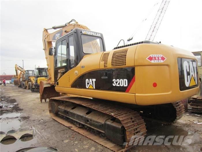 CAT 320 D حفارات زحافة
