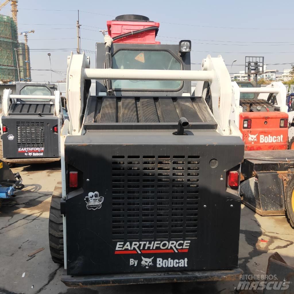 Bobcat S18 لوادر انزلاقية التوجيه