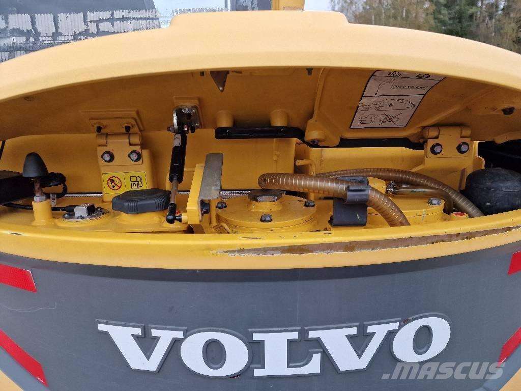 Volvo ECR 58 D حفارات صغيرة أقل من 7 طن (حفارات صغيرة)