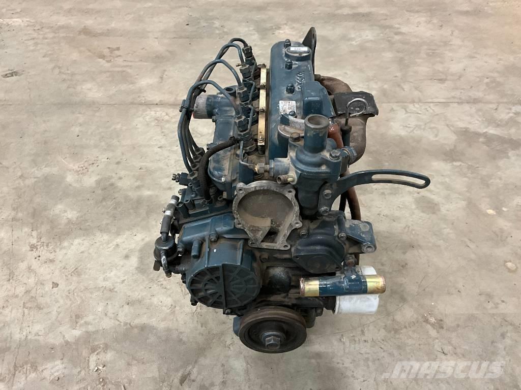 Kubota V 1305 محركات