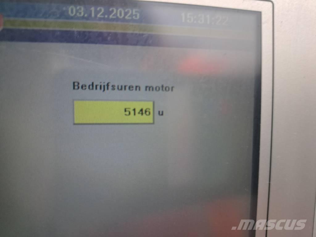 Lindner Urraco 75 D آلات تمزيق المخلفات