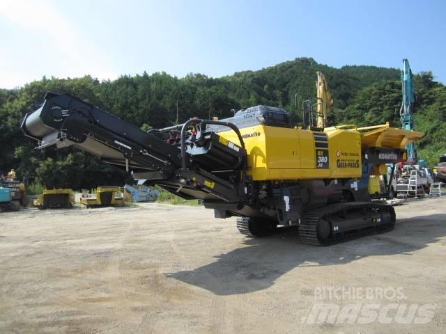 Komatsu BR380JG-3 الكسارات المتنقلة