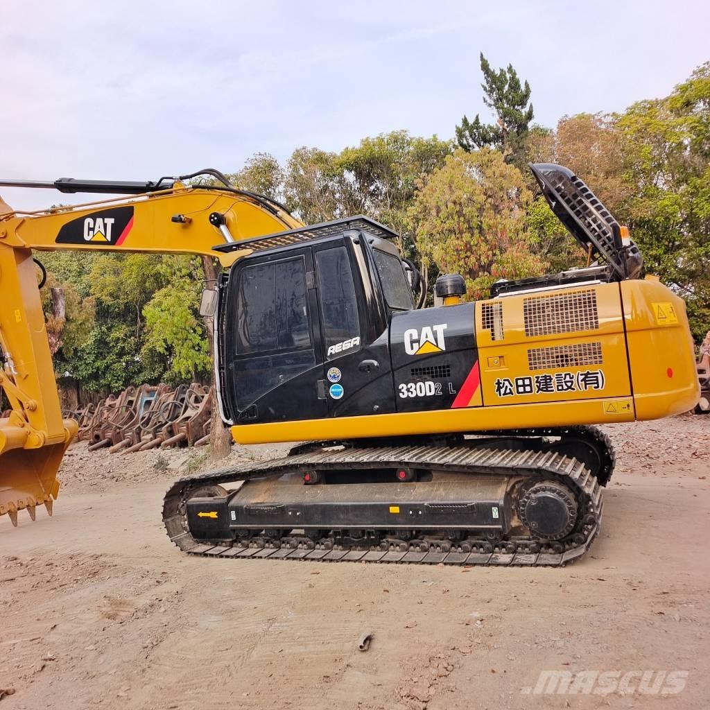 CAT 330D حفارات زحافة