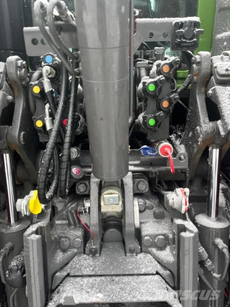 Fendt 828 الجرارات