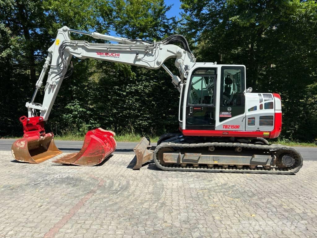 Takeuchi TB 2150 R حفارات زحافة