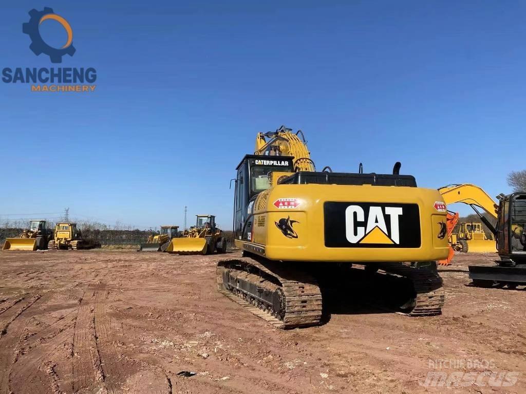 CAT 325 D حفارات زحافة