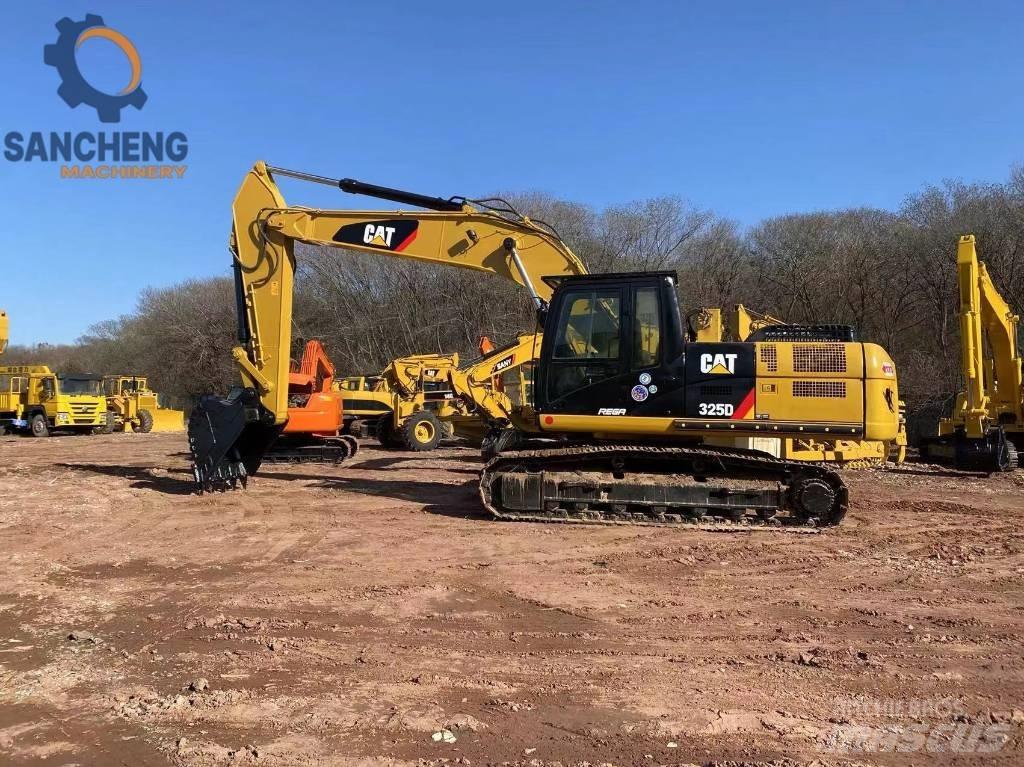 CAT 325 D حفارات زحافة