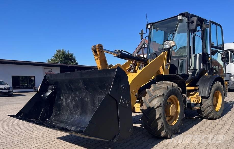 CAT 908M Radlader لوادر بعجل