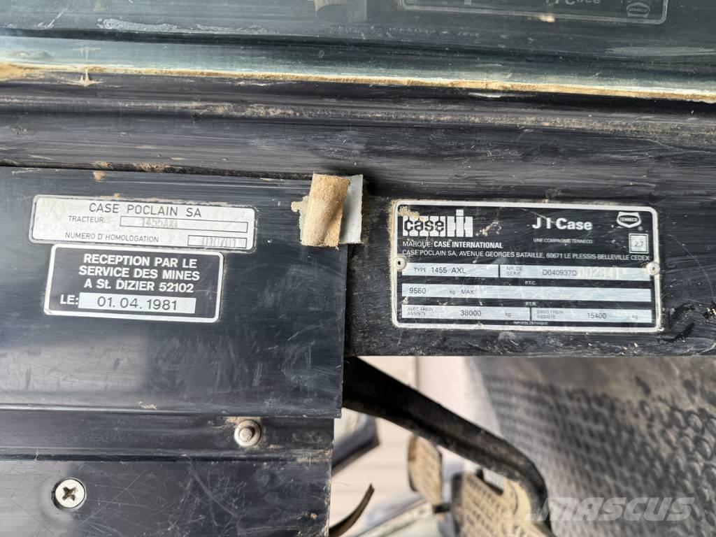 CASE 1455 AXL الجرارات