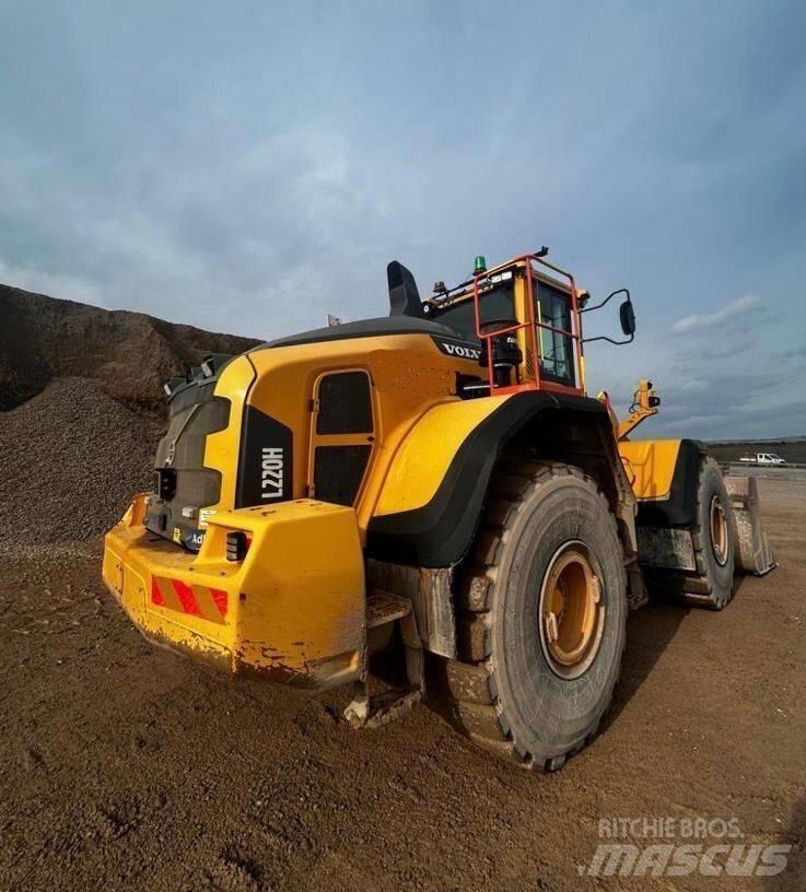 Volvo L 220 H لوادر بعجل