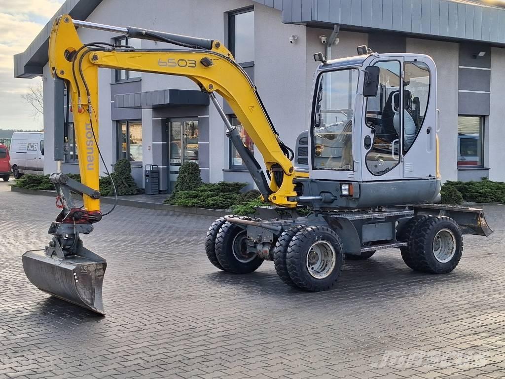 Neuson 6503 WD حفارات بعجل