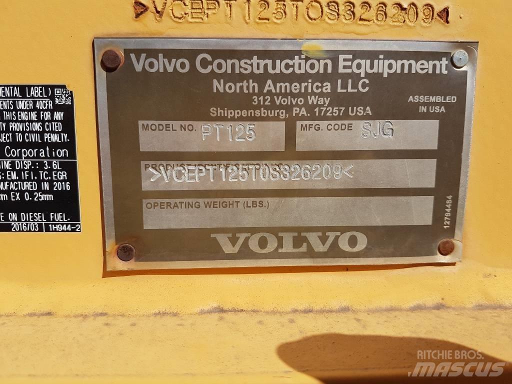 Volvo PT125 مداحل ذات إطارات هوائية