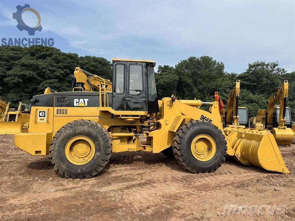 CAT 966 F لوادر بعجل