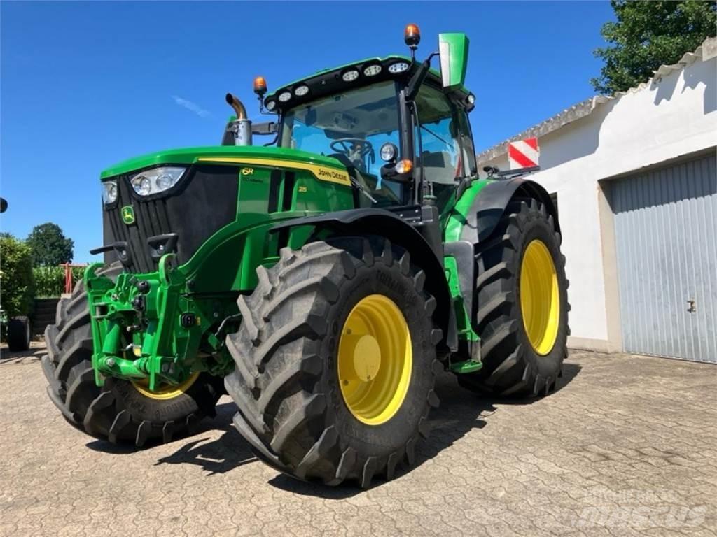 John Deere 6R 215 الجرارات
