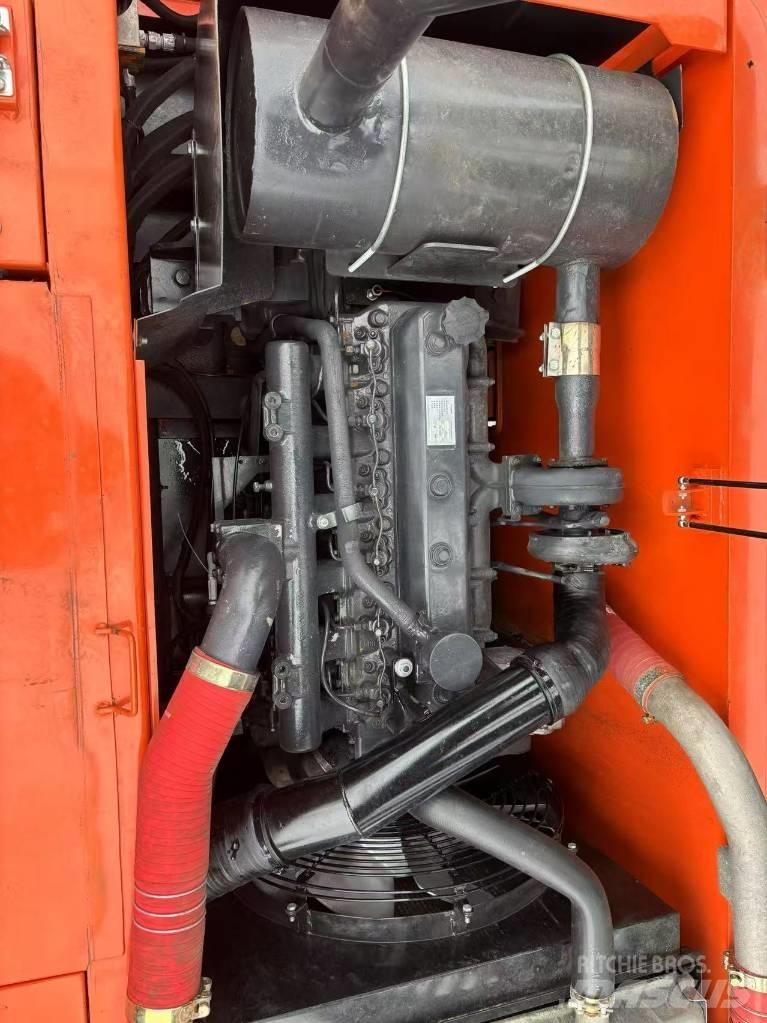 Doosan 225 LCA حفارات زحافة