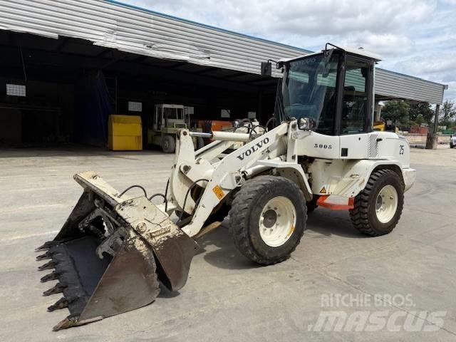 Volvo L 30 G لوادر بعجل