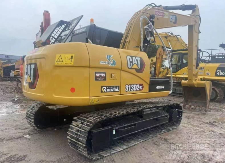 CAT 313GC حفارات زحافة